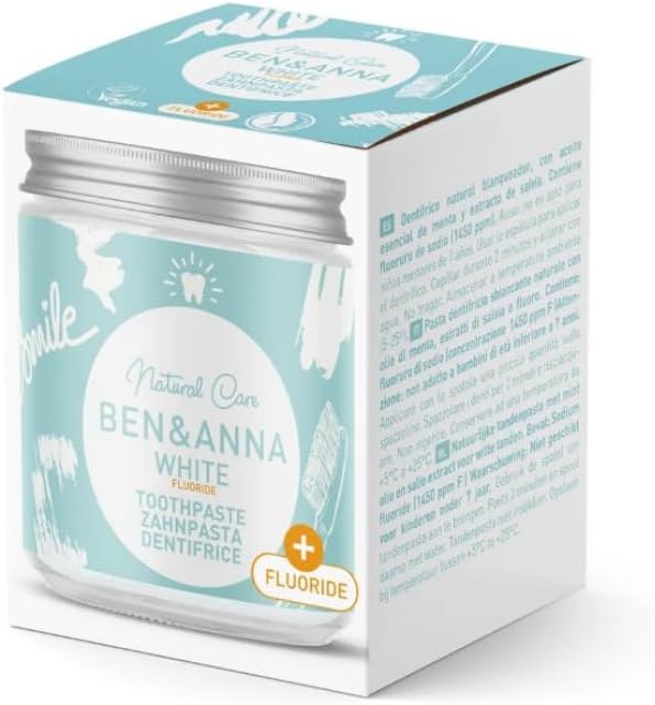 BEN & ANNA Bianco con fluoro – Dentifricio naturale in vetro – carbone attivo sbiancante, vegano, sapore di menta naturale – Dentifricio in lattina, denti bianchi
