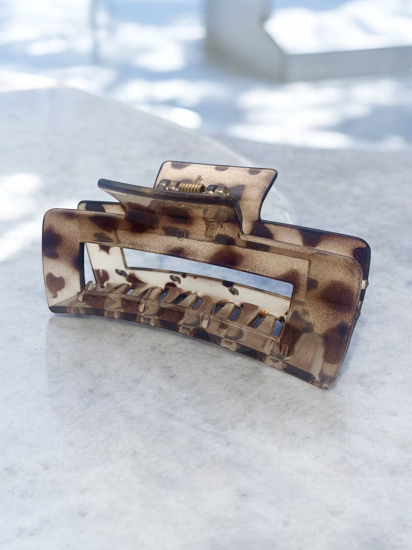 BYREN | ÉLINE L'ATELIER - Fermaglio per capelli rettangolare leopardato YH53