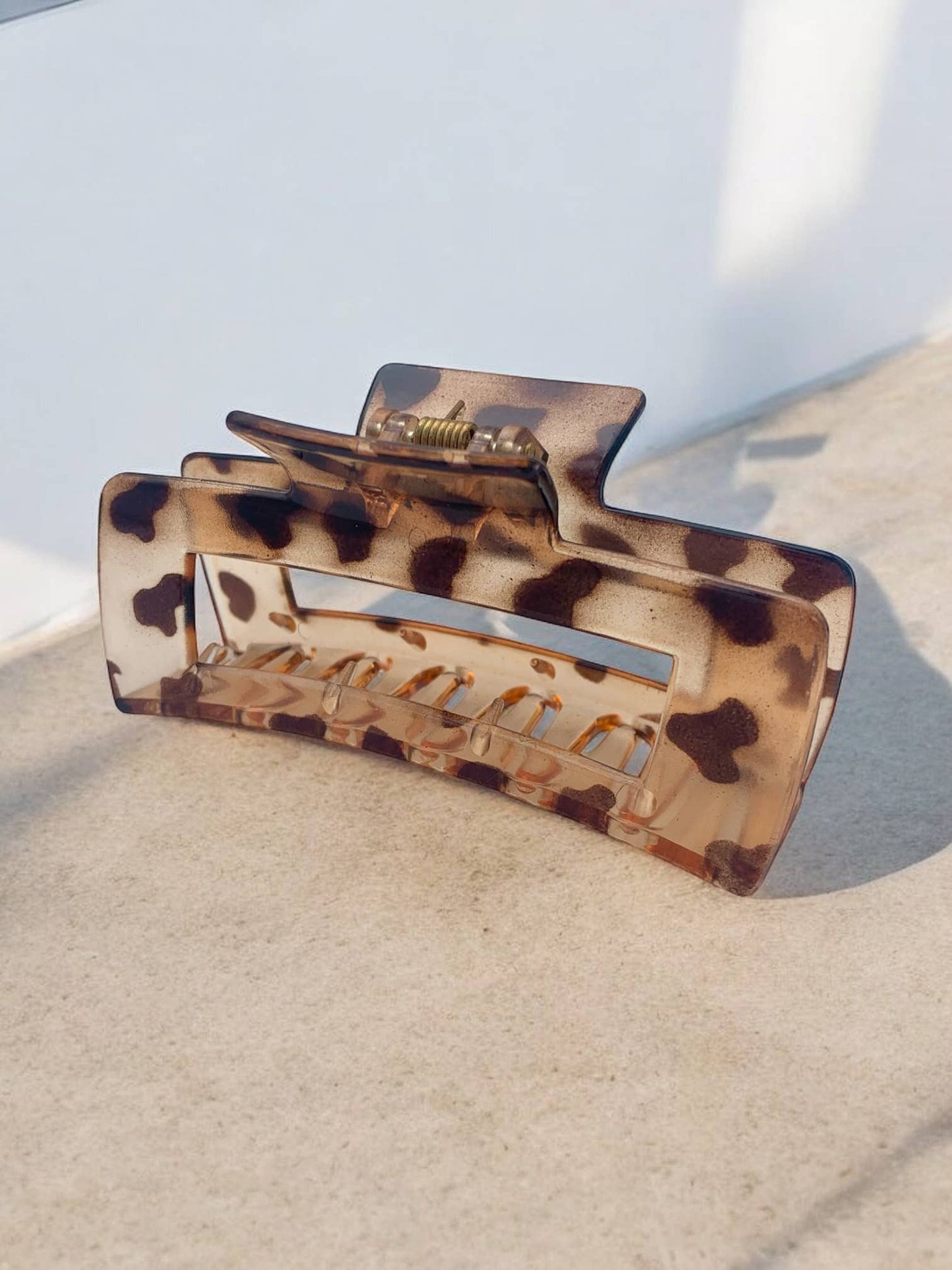 BYREN | ÉLINE L'ATELIER - Fermaglio per capelli rettangolare leopardato YH53