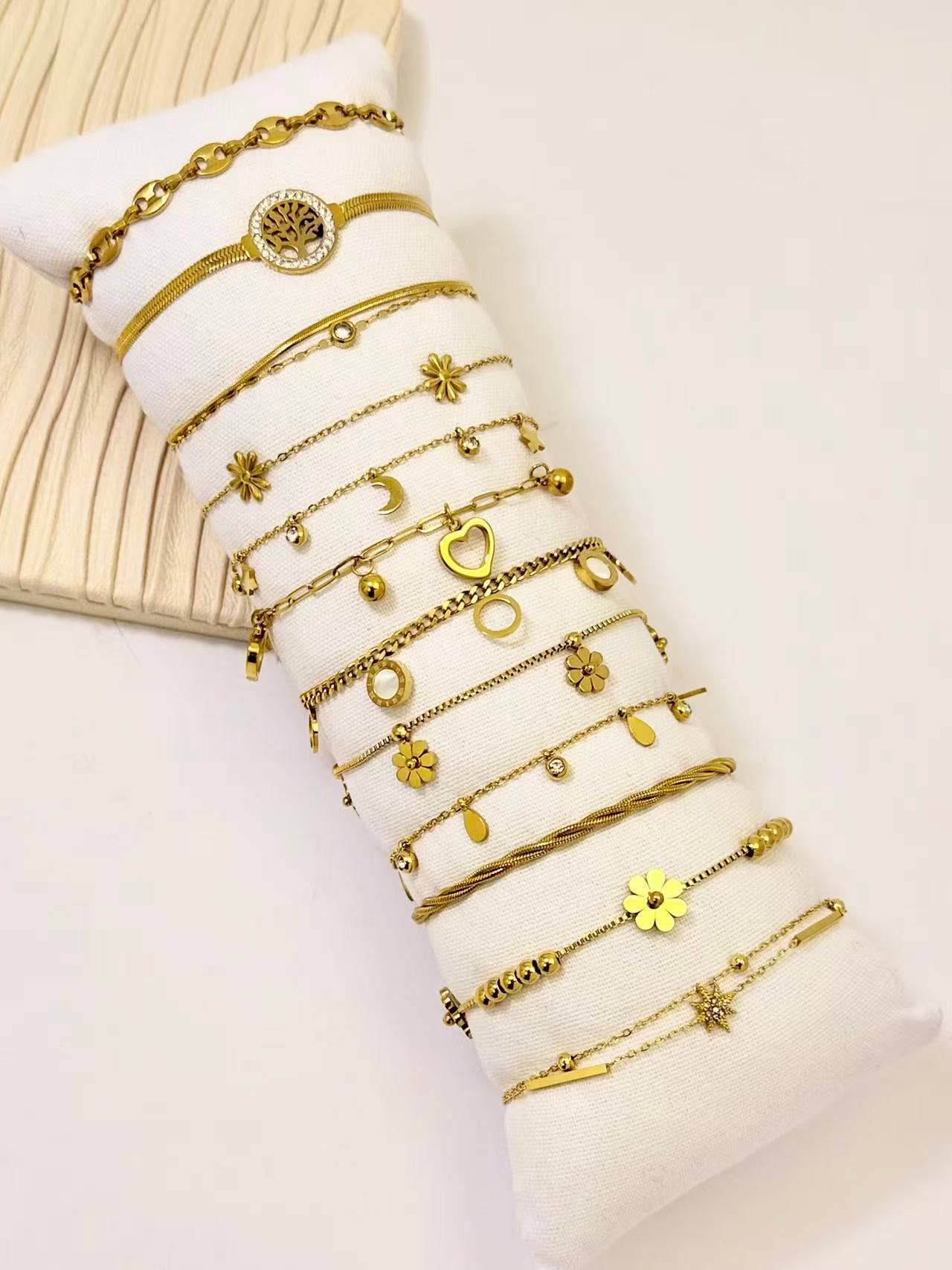 COSMOS - Lotto 12 Braccialetti dorati in acciaio inossidabile con espositore